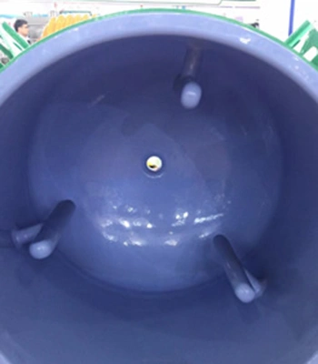 용접형 배플이 있는 탱크 본체