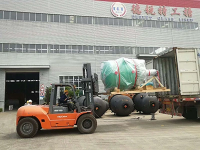 고객에게 배송된 유리 라인 장비